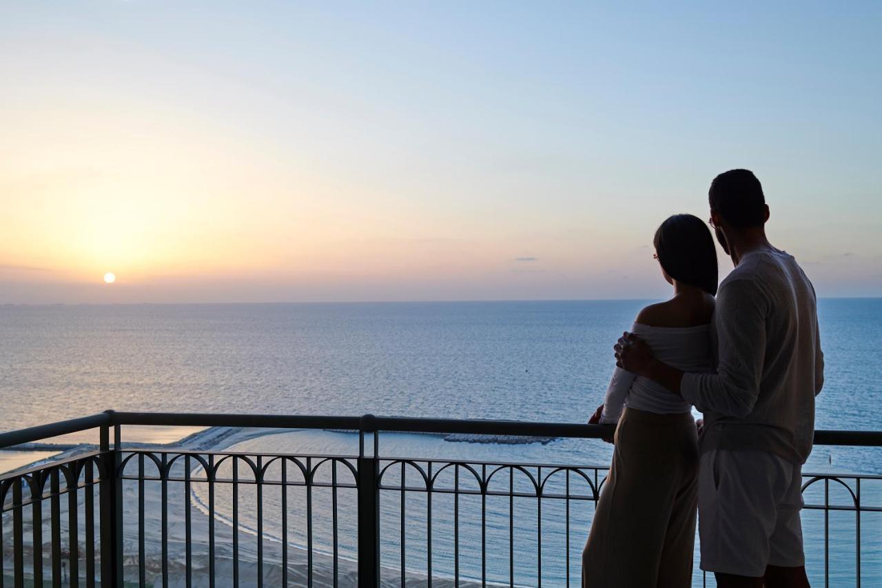 Four Seasons Hotel Alexandria At San Stefano Zewnętrze zdjęcie Sunset at the Grand Hotel