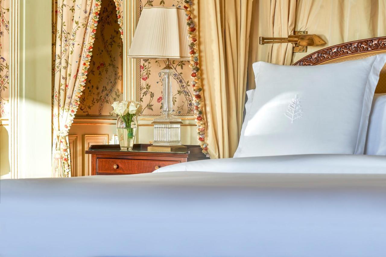 Four Seasons Hotel Alexandria At San Stefano Zewnętrze zdjęcie A bed at the Ritz