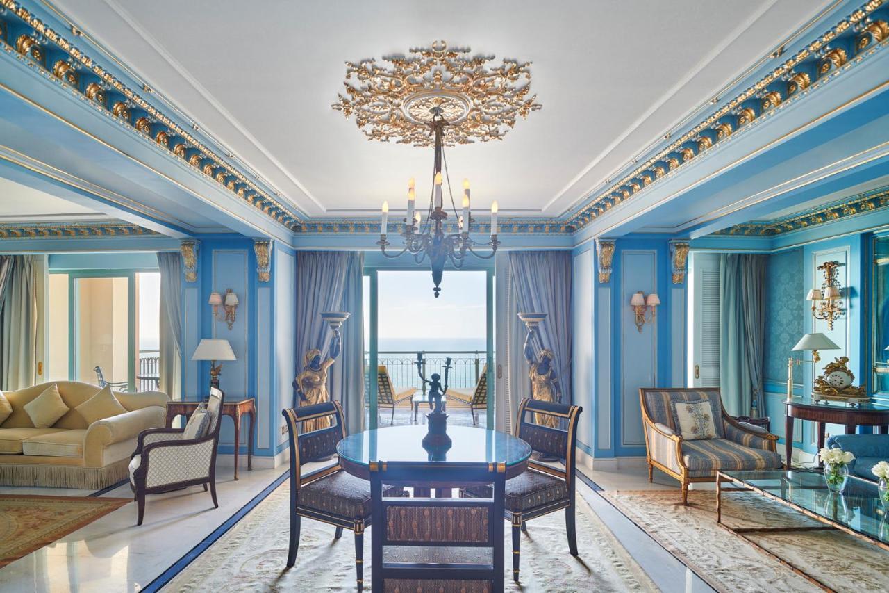 Four Seasons Hotel Alexandria At San Stefano Zewnętrze zdjęcie The interior of a suite at the Atlantis Paradise Island