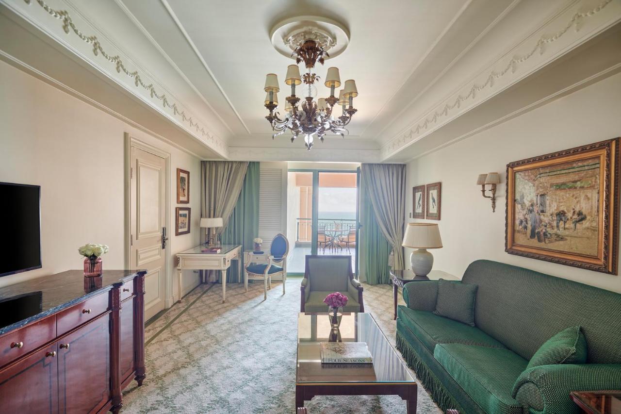 Four Seasons Hotel Alexandria At San Stefano Zewnętrze zdjęcie A suite at the hotel