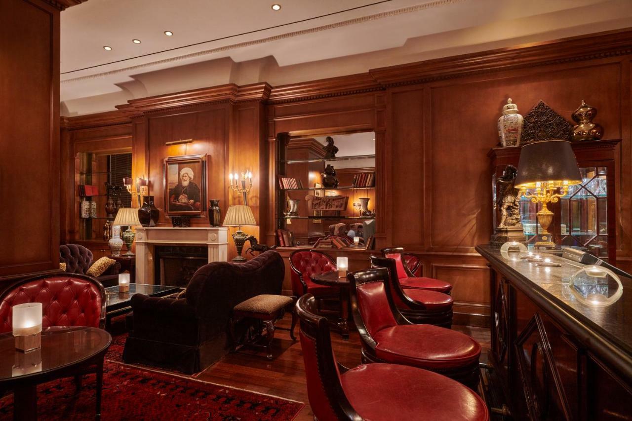 Four Seasons Hotel Alexandria At San Stefano Zewnętrze zdjęcie The bar at the Ritz